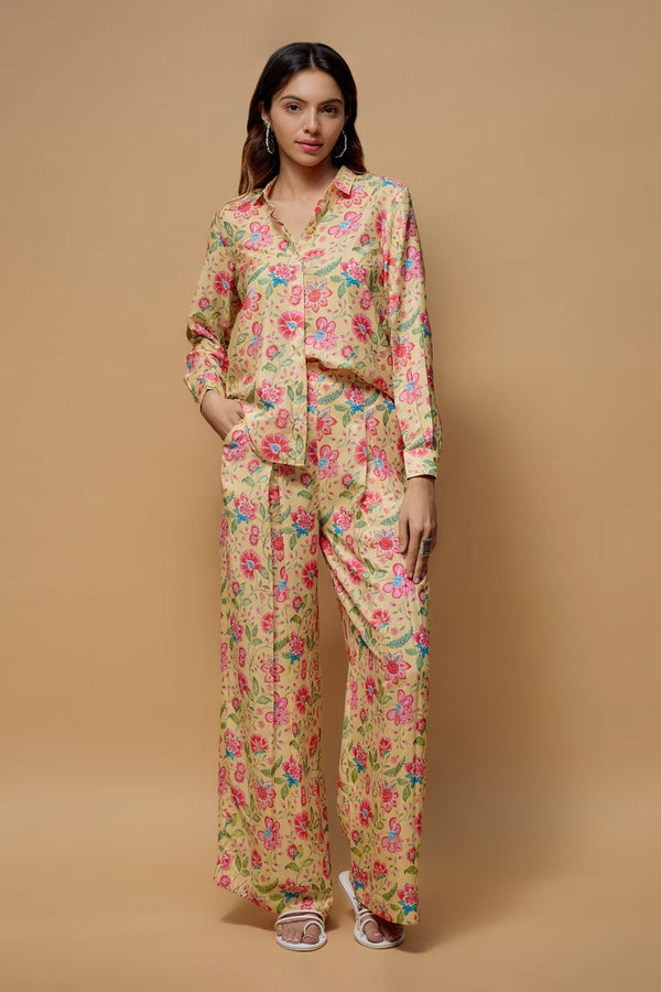 Yellow Crepe Embroidery Collared Florence Print Shirt With Pant