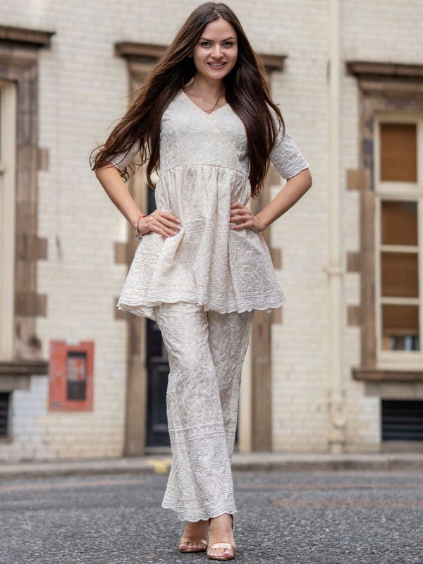 Women Chikankari Embroidered Pure Cotton Tunic & Trousers